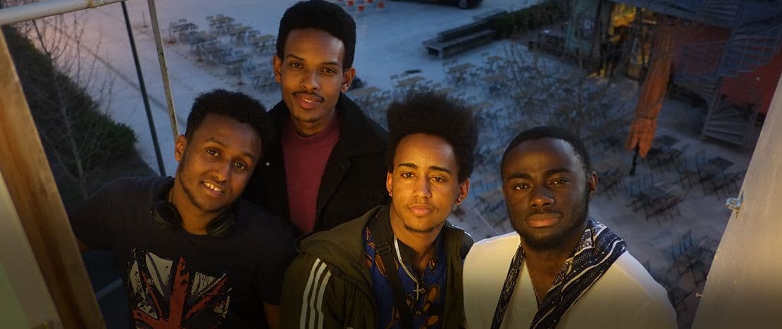 Bergen Groovers make the first move